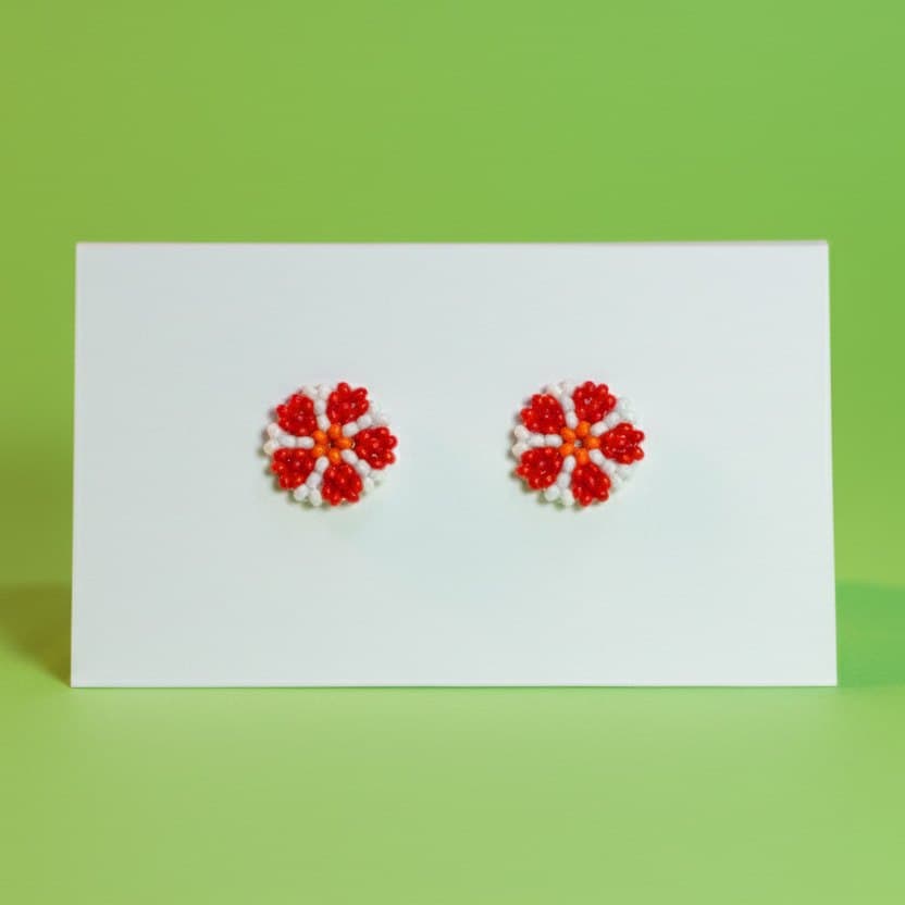 Round Studs 18