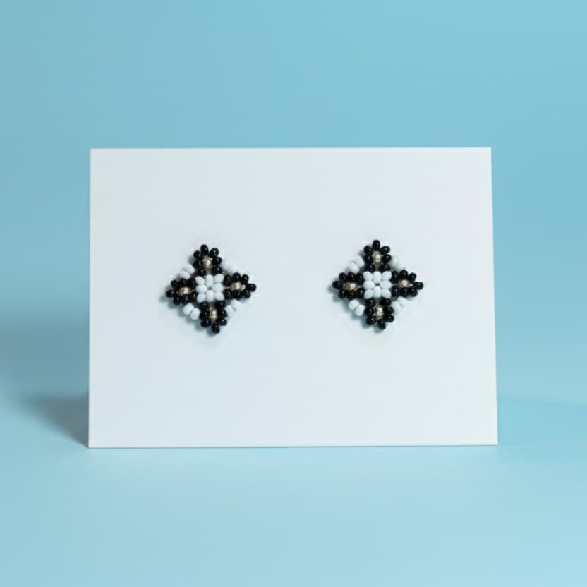 Square Studs 22