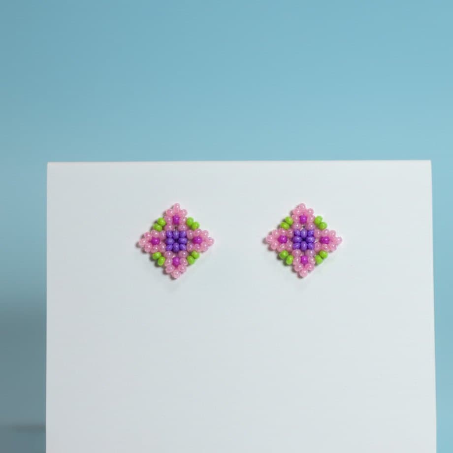 Square Studs 8